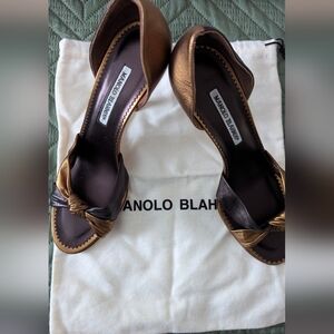 Manolo Blahnik Bronze and Brown Heels